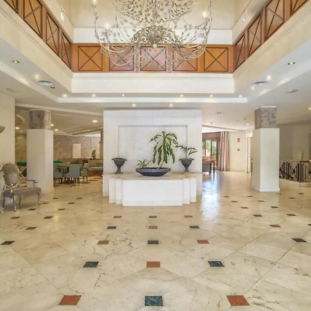 Front Mar Azul Εστεπόνα